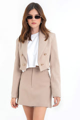 Blazer corto abierto botones en contraste