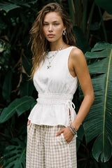 Blusa Neutral con jaretas