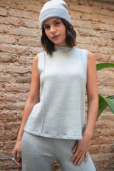 Blusa de punto sin mangas cuello mock