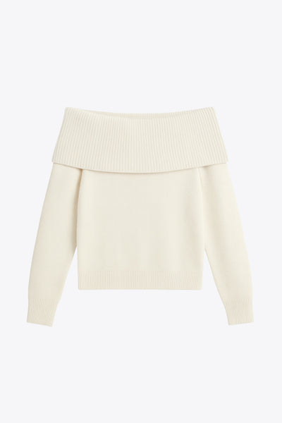 Jersey corto canalé de fit ajustado, hombros descubiertos con doblez en borde, manga larga y detalle de rib en bordes.