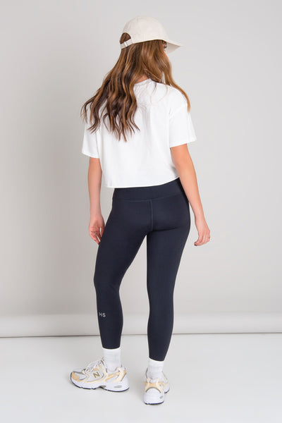 Legging deportivo de fit ajustado, cintura alta y pretina contorneada.