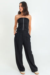Pantalón con pinzas frontales de fit wide leg