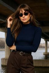 Top Harlow manga larga