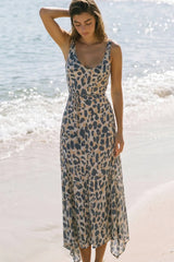Vestido midi animal print lazo