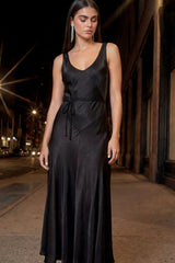 Vestido satin lazo